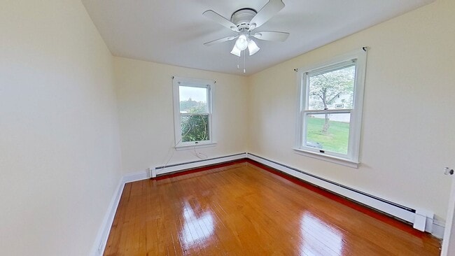Building Photo - Single Family Home