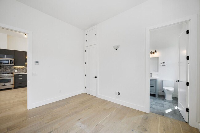 Building Photo - 2734 20th St