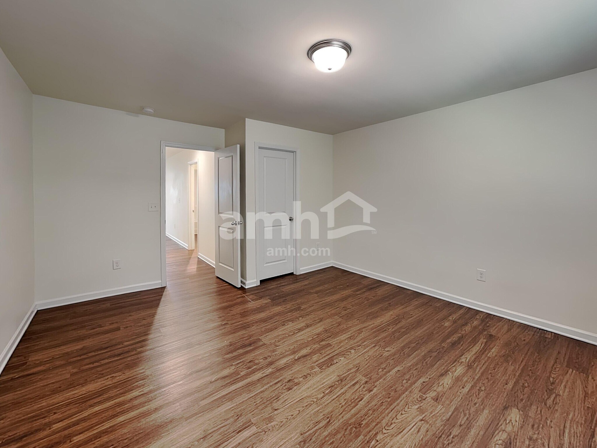 Building Photo - 701 Woodall Rd