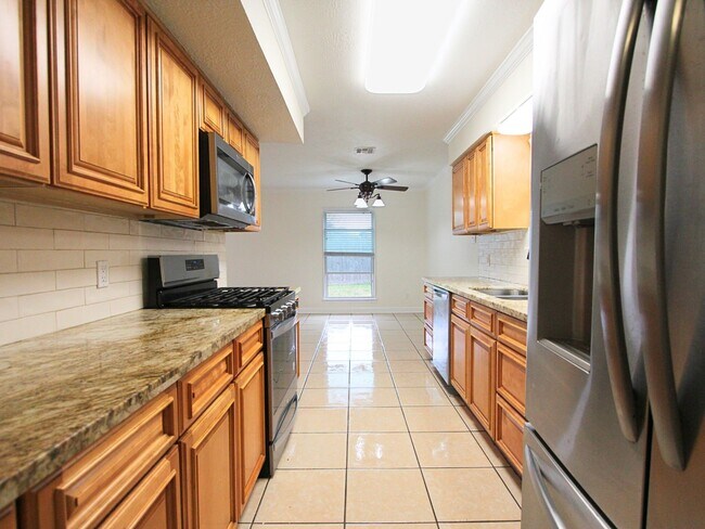 Building Photo - 3810 Bonita Ln