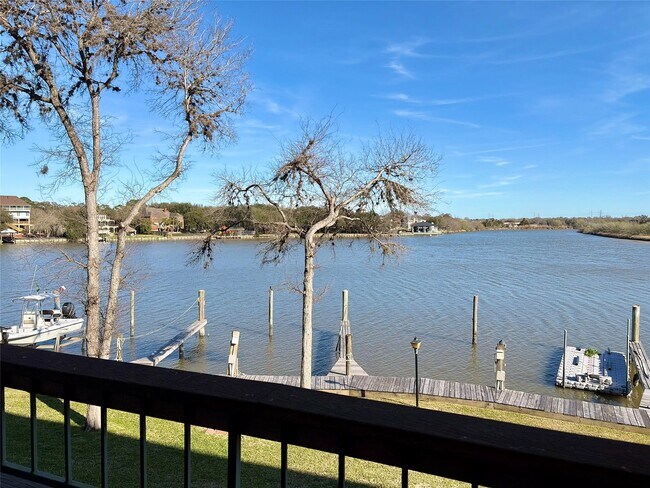 Building Photo - 18809 Egret Bay Blvd