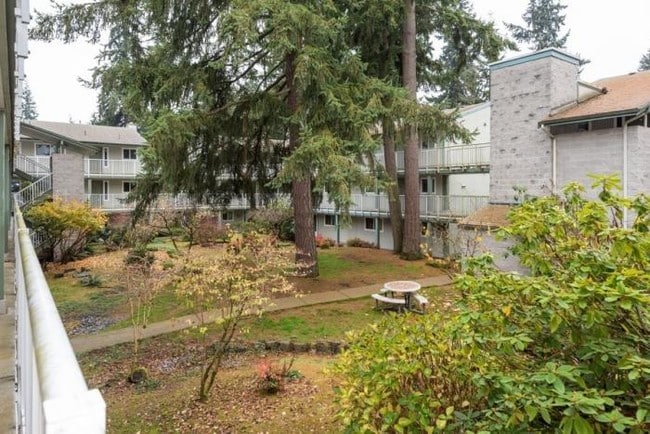 Building Photo - 2 bedroom in Lynnwood WA 98036