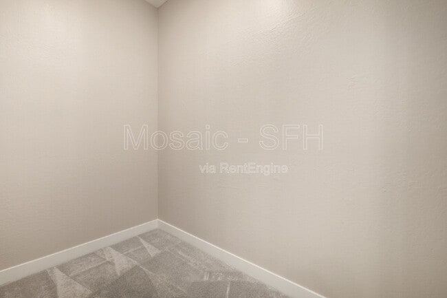 Building Photo - 10627 E Tumbleweed Ave