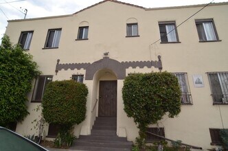 Building Photo - Budlong Apartments...Newly Renovated One B...