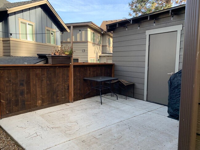 Building Photo - 20132 Reed Ln