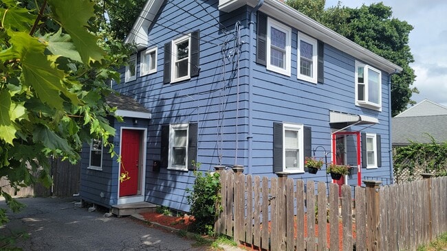 Building Photo - 52 Bolton St