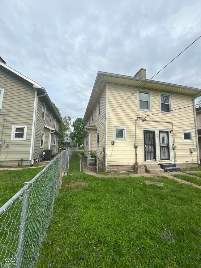Building Photo - 3256 Winthrop Ave