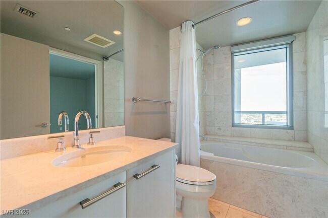 Building Photo - 222 Karen Ave