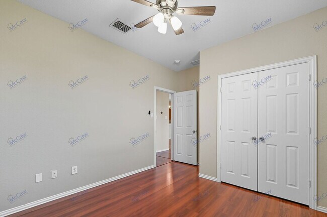 Building Photo - 4515 Sawgrass Dr