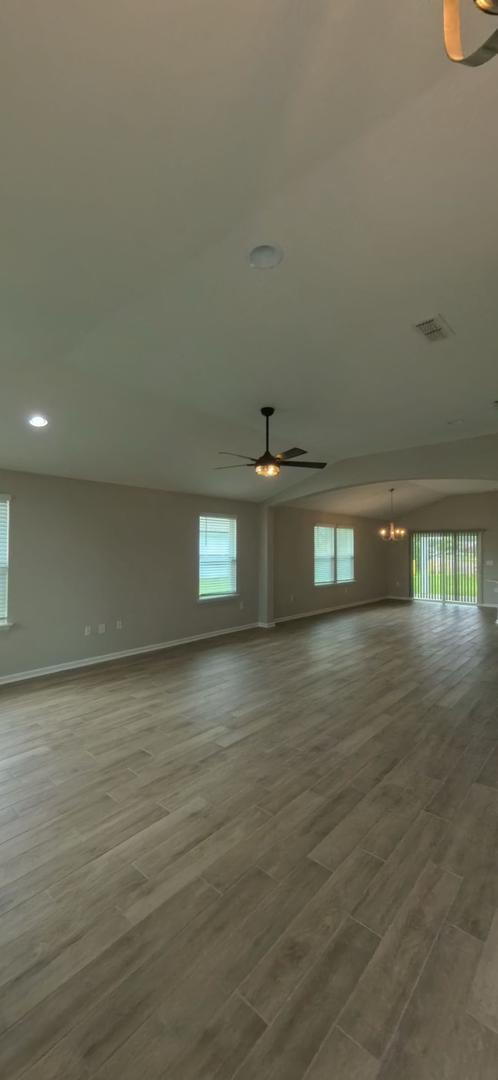 Building Photo - 70409 Winding River Dr