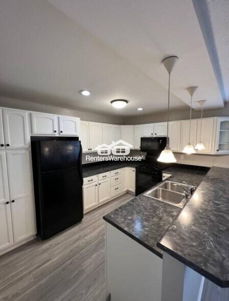 Building Photo - 401 Wynnes Ridge Cir SE