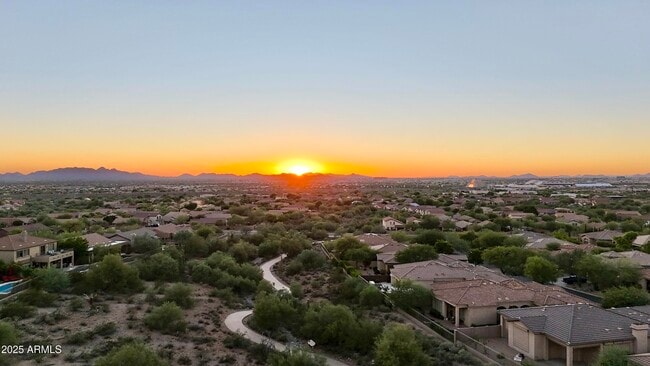 Building Photo - 10637 E Blanche Dr