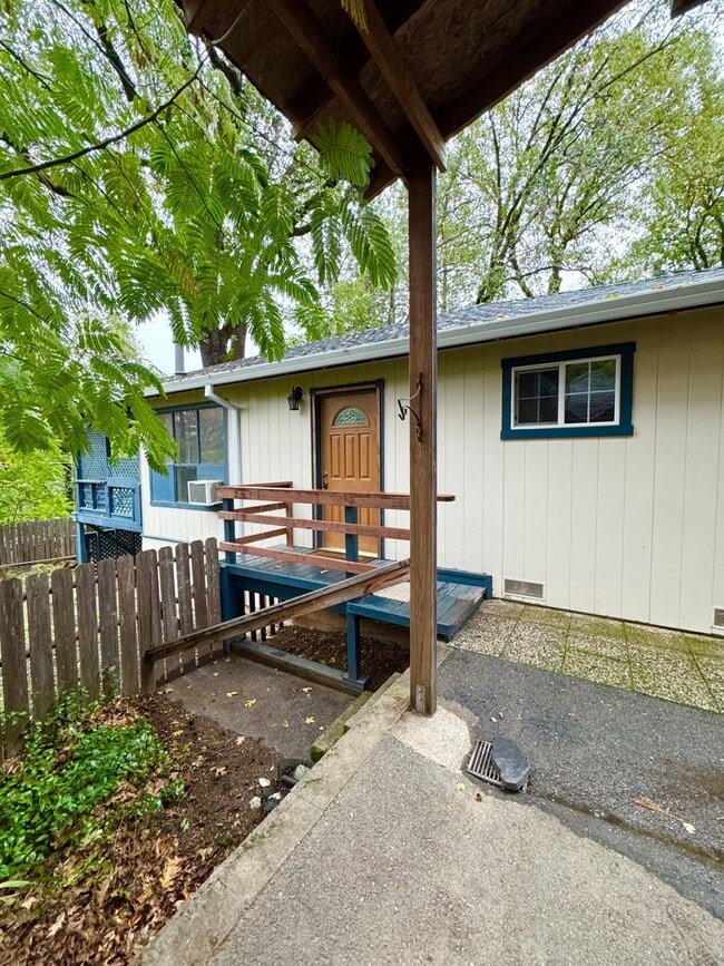 Primary Photo - Cottage Style Home Nestled in the Trees!!!