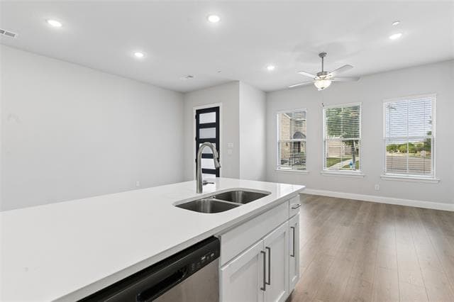 Building Photo - 4701 Piedras Lanzar Dr