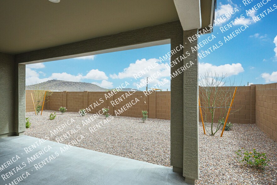 Building Photo - 11985 Calle de Pompas W