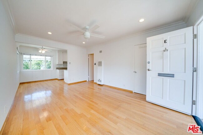 Building Photo - 1037 Euclid St