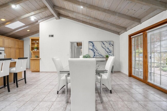 Building Photo - 3691 Laguna Ave