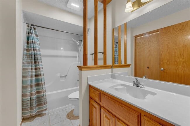 Building Photo - 69 Walney Dr