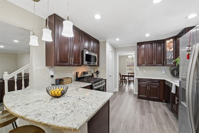 Building Photo - 1306 Carriage Dr