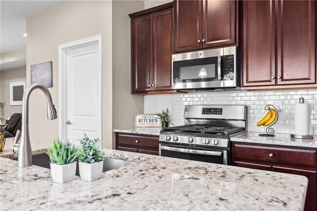 Building Photo - 114 Granite Ridge Cir