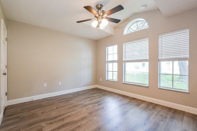 Building Photo - 2366 Tealwood Circle