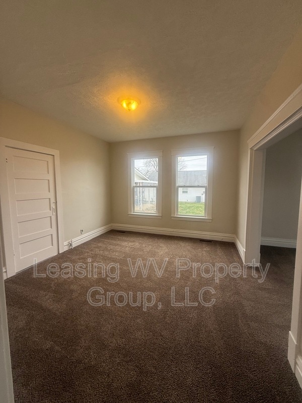 Building Photo - 2914 Virginia Ave