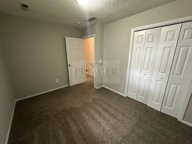 Building Photo - 240 W Kump Ave