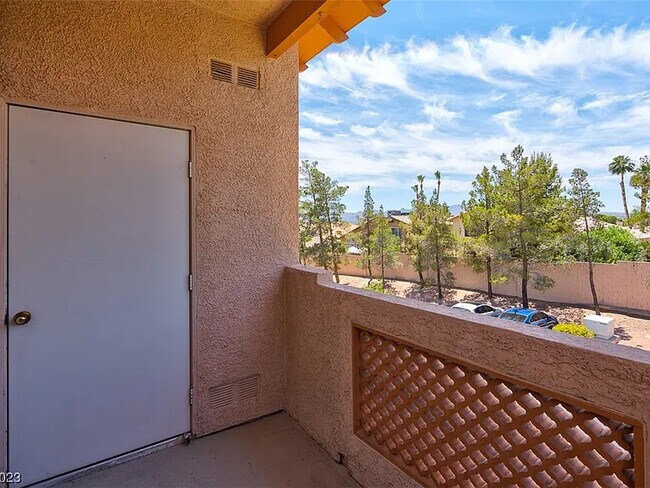 Building Photo - 2925 Wigwam Pky