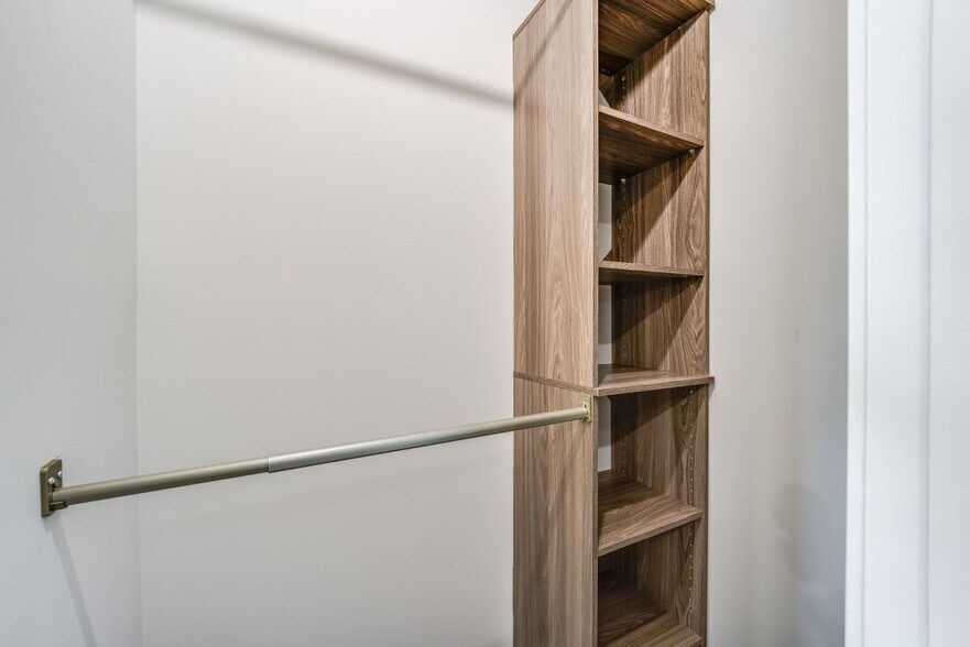 Building Photo - 1617 Rhode Island Ave NE