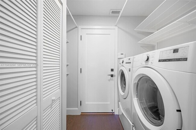 Building Photo - 16440 Ruby Lake