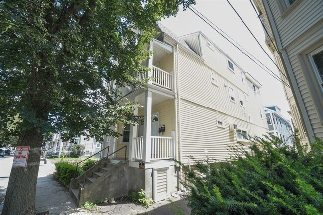 Building Photo - 55 Prichard Ave