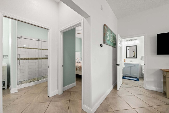 Building Photo - 4431 Luke Ave