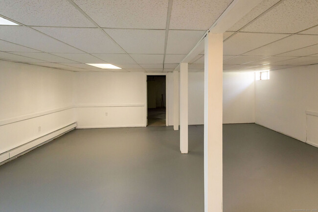 Building Photo - 107 Norton St