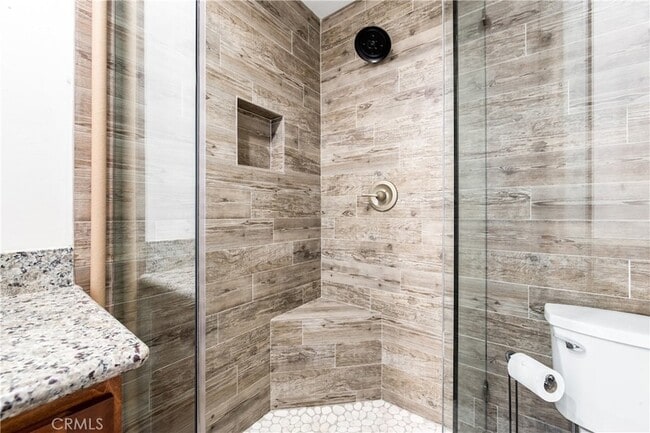 Building Photo - 5892 Meadowlark Dr