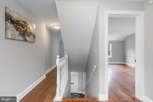 Building Photo - 2400 S Arlington Ridge Rd