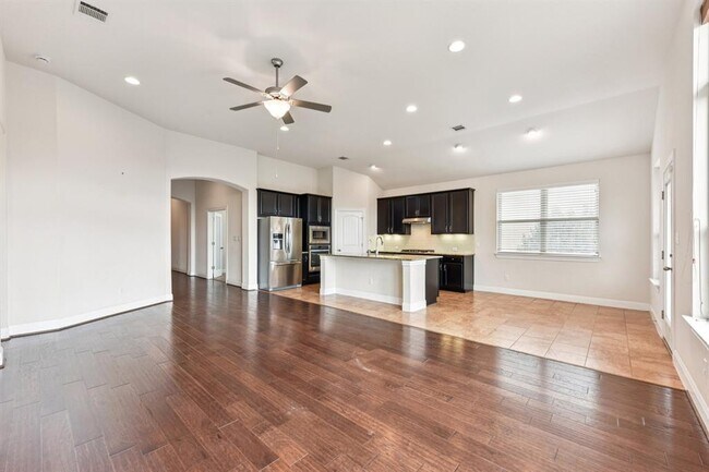 Building Photo - 5708 Viejo Dr