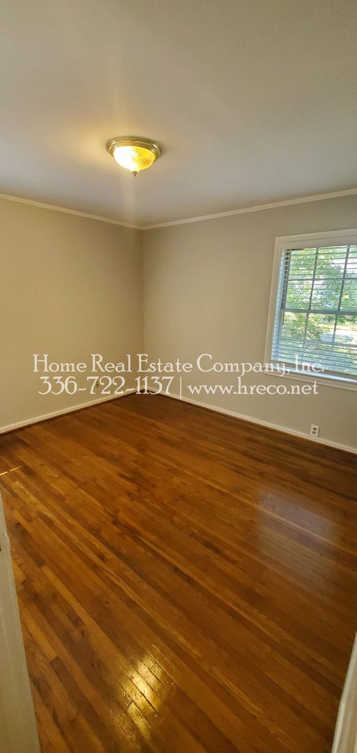 Building Photo - 508 Lester Ln