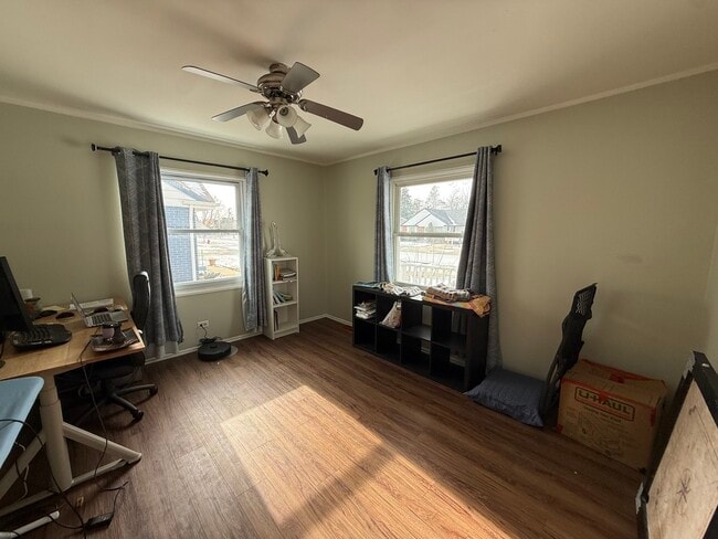 Building Photo - 1107 Bristol Ave