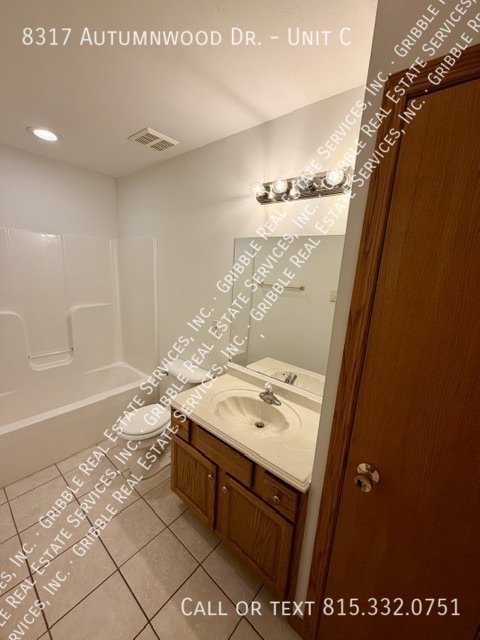 Building Photo - 8317 Autumnwood Dr