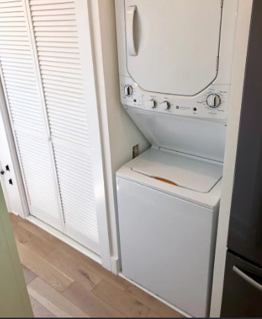 Building Photo - 1453 Holbrook St NE