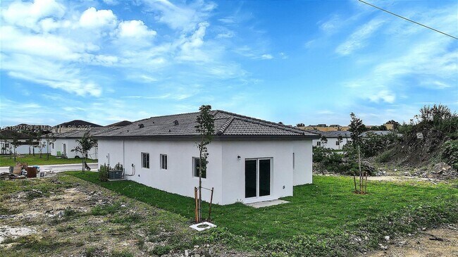 Building Photo - 24062 SW 116th Ct