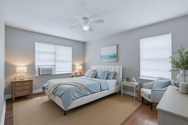 Building Photo - 1226 5th Ave N