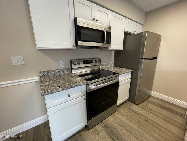 Building Photo - 5317 Summerlin Rd