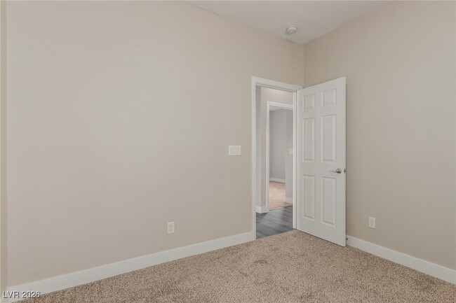 Building Photo - 4648 W Camero Ave