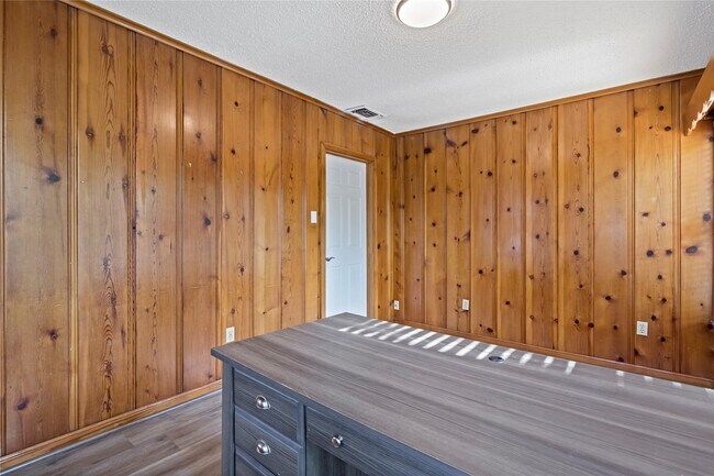 Building Photo - 2530 Wordsworth St