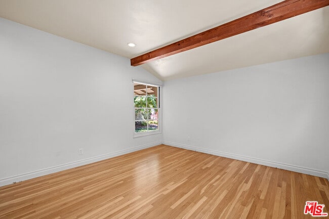 Building Photo - 3709 Stone Canyon Ave
