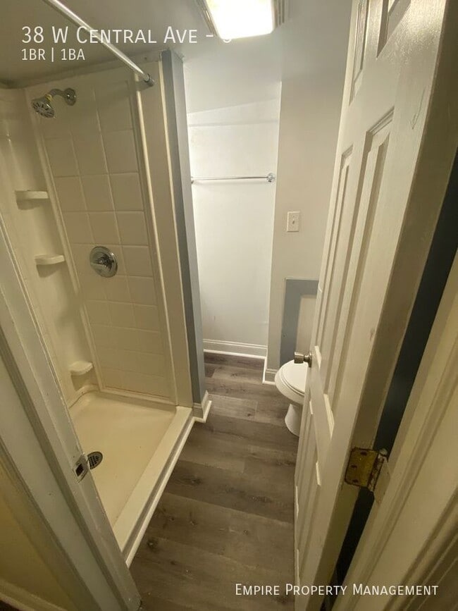 Building Photo - 38 W Central Ave