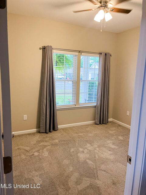Building Photo - Lucedale! New home for rent!