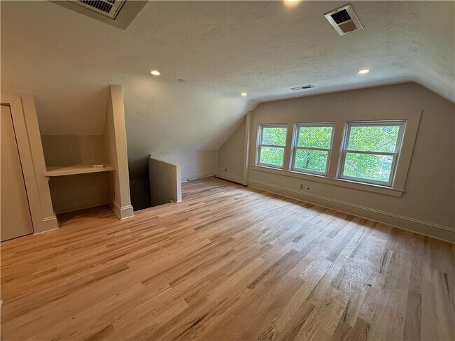 Building Photo - 29 Braman St