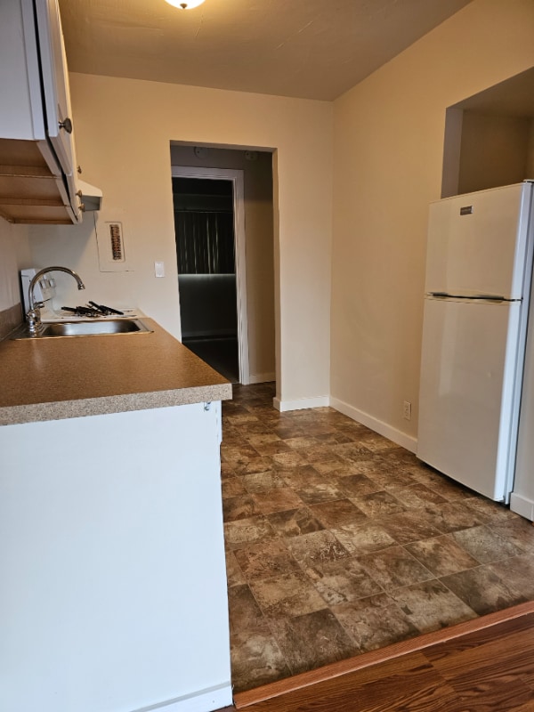 Building Photo - 224 Bellevue Ave E